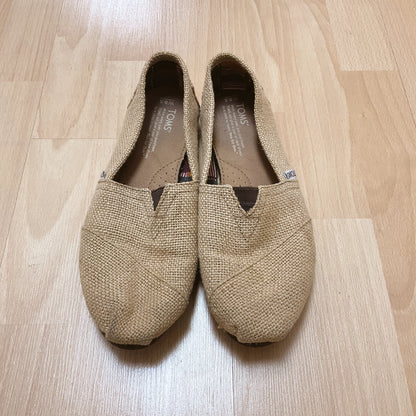 Toms Brown Burlap Shoes Size 8.5