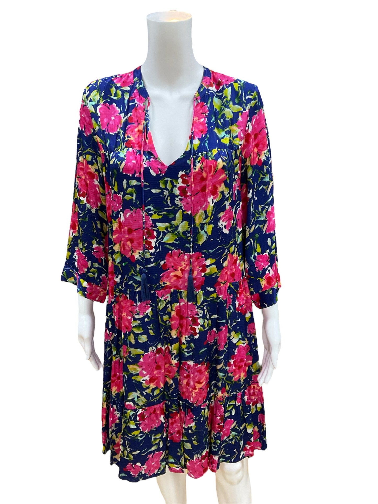 Tyler Boe Size XS pink/navy Floral Dress