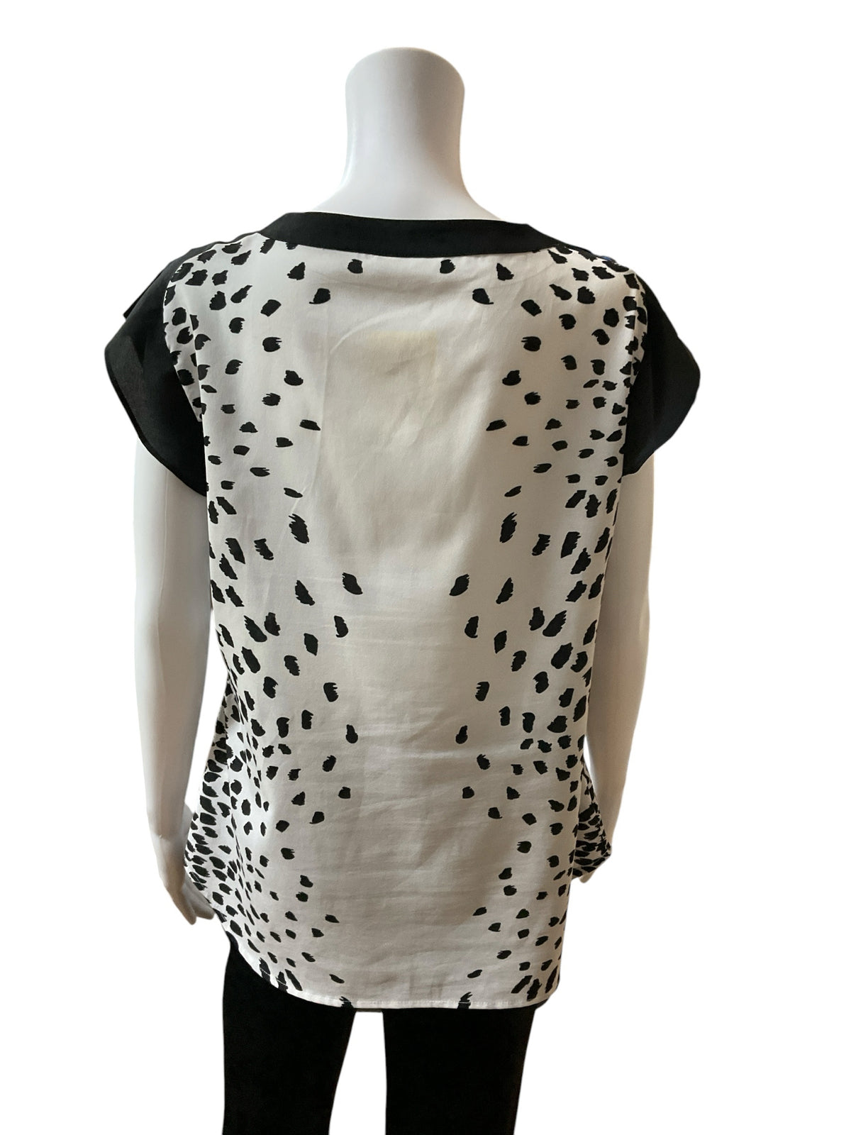 New York &amp;amp; Company Spotted Print Cap Sleeve Blouse Top | Size Small - ONLINE ONLY