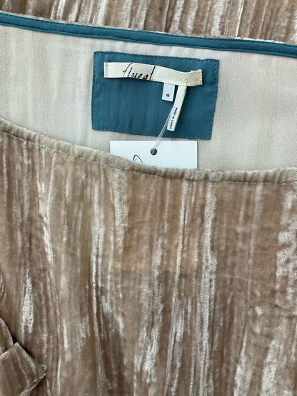 Floreat Cream Velvet Pre-Owned Ladies Dress - Size XS - Margaret’s Fine Consignment