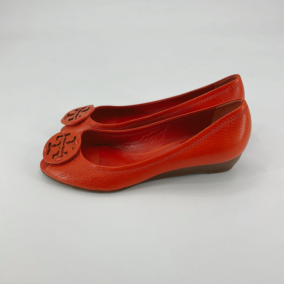 Tory Burch Sally Orange Pebbled Leather Peep Toe Wedge Sandals Size 7.5