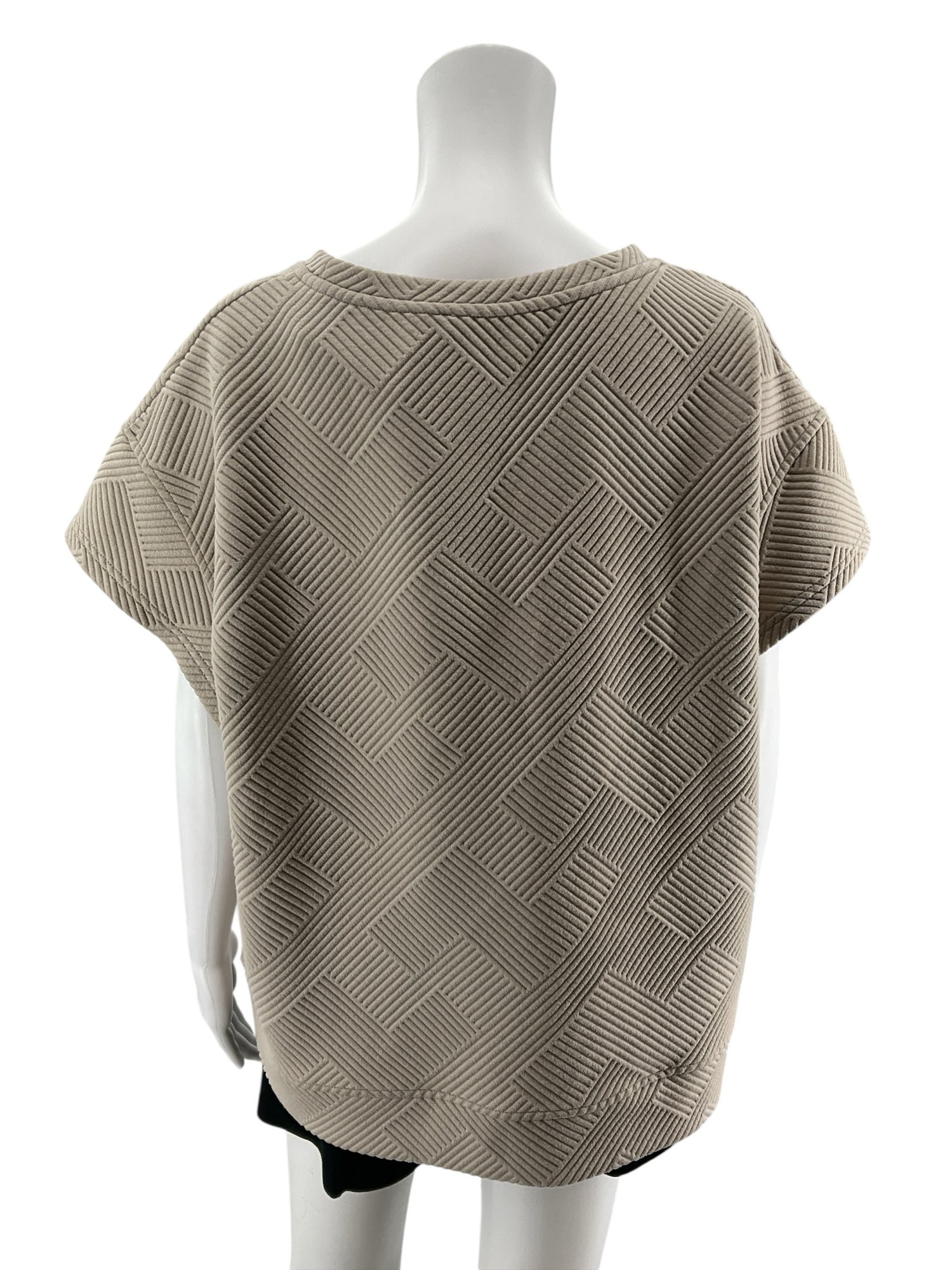 See and Be Seen Tan Geometric Jacquard Dolman Sleeve Top Size Medium
