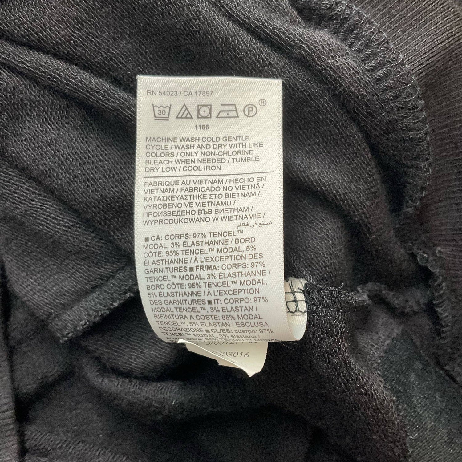 Athleta Black Top - Size XS - Margaret’s Fine Consignment