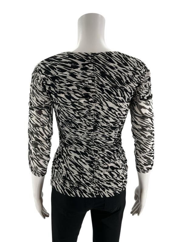 White House Black Market White/Black Print Pre-Owned Ladies Top - Size XS