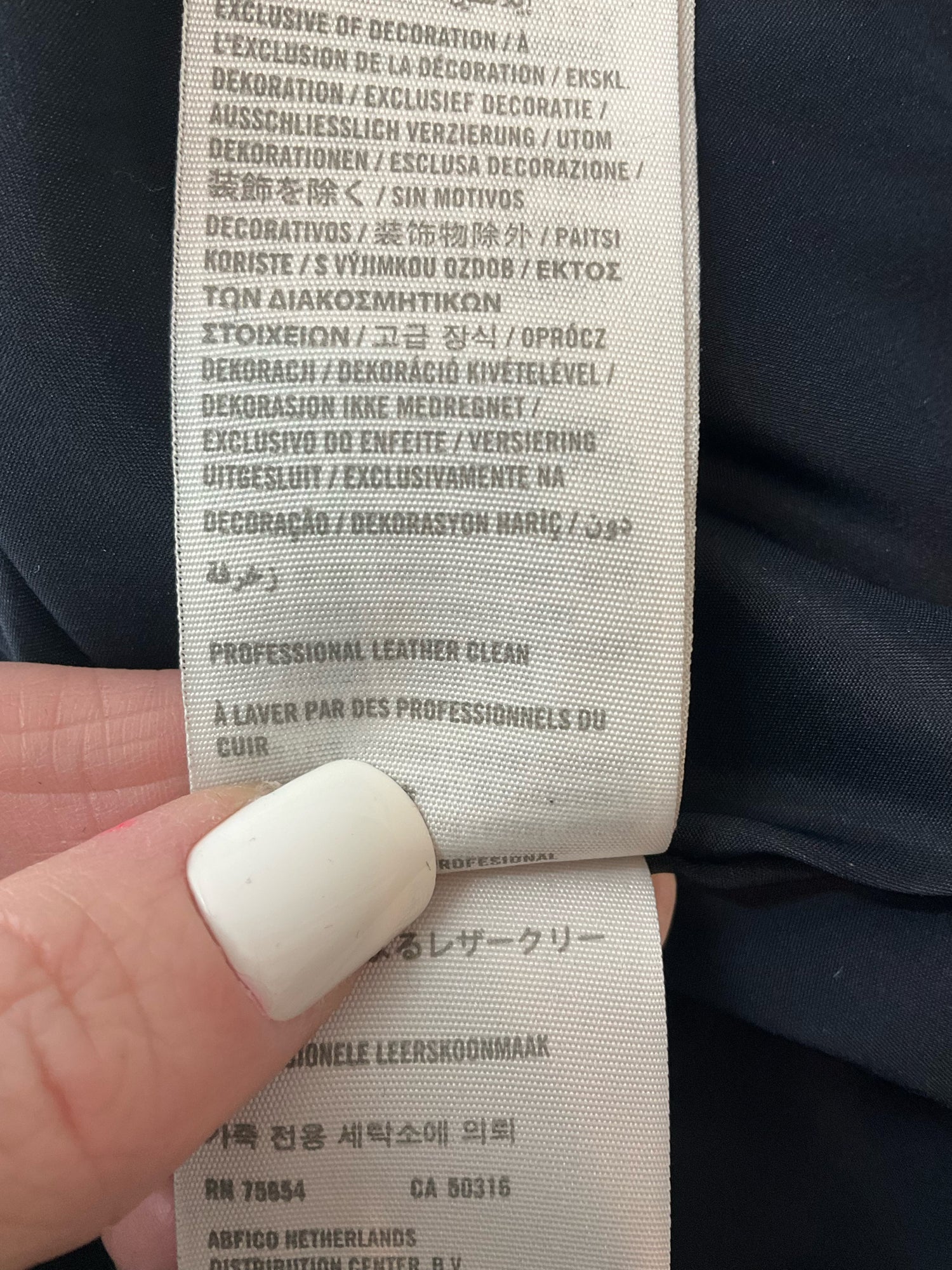 Abercrombie &amp; Fitch - Navy Solid Pre-Owned Ladies Jacket - Size Small