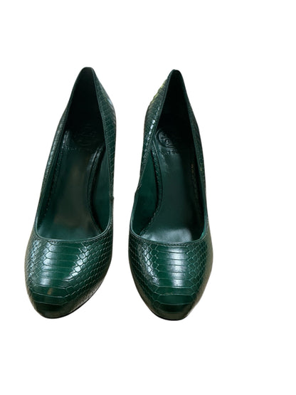 Tory Burch Sidney Green Crocodile Embossed Leather Pump | Size 6.5