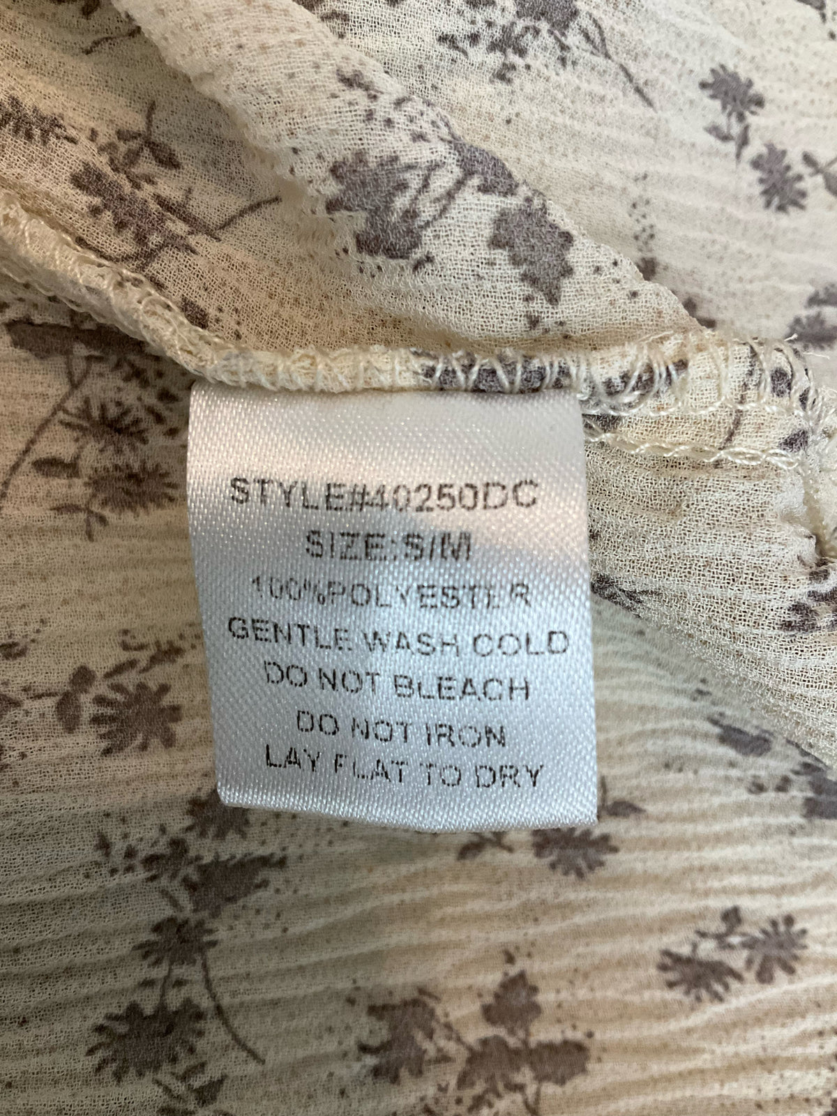 Grade &amp; Gather Cream &amp; Gray Floral Crinkle Blouse - Size S/M - ONLINE ONLY