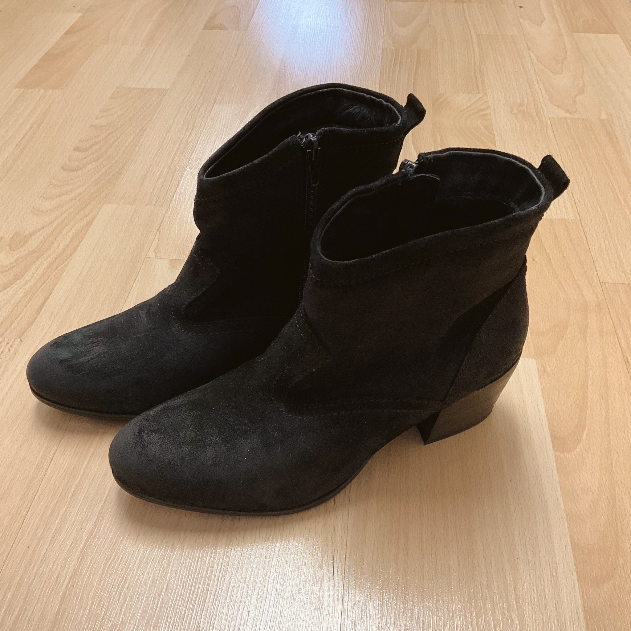 Taos Black Suede Booties Size 9/9.5