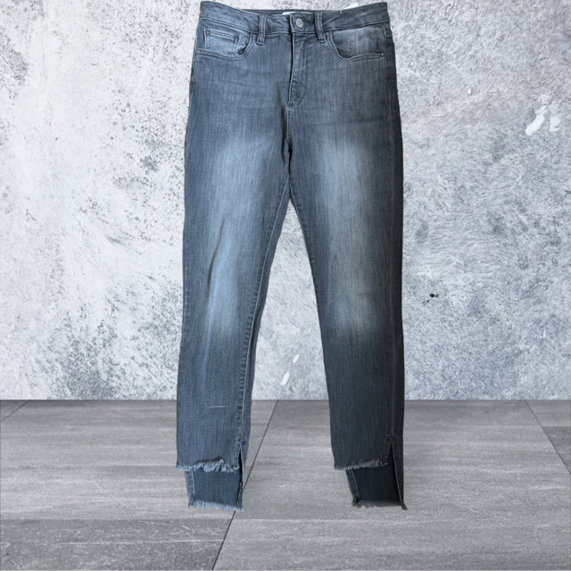 dl1961 Size 26 Gray Jeans